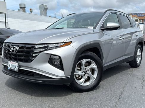 Used 2024 Hyundai Tucson SEL FWD image 2