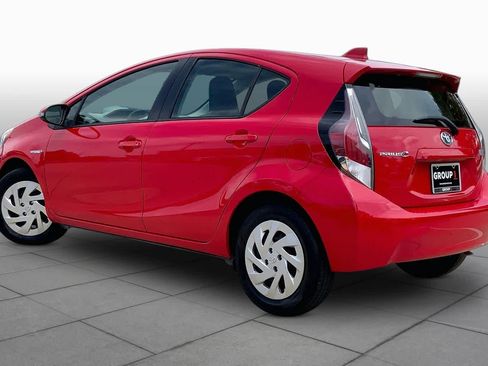 Used 2016 Toyota Prius C One FWD image 12