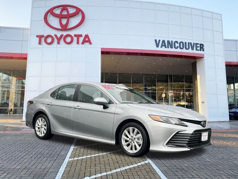 Certified 2023 Toyota Camry LE image 1
