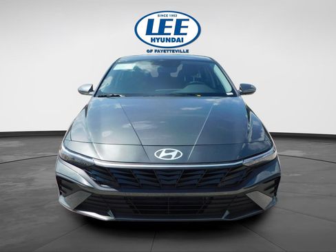 New 2025 Hyundai Elantra Blue image 8