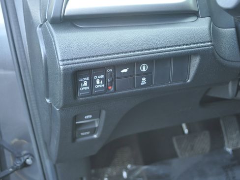 Used 2024 Honda Odyssey EX-L image 18