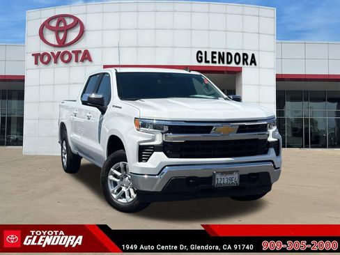 Used 2025 Chevrolet Silverado 1500 LT AWD/4WD image 2