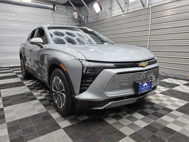 Used 2024 Chevrolet Blazer EV LT AWD/4WD image 5