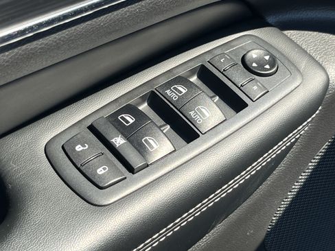 Used 2021 Jeep Grand Cherokee Limited w/ Quick Order Package 28K 80th AWD/4WD image 24