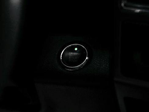 Used 2018 Ford Expedition Max XLT w/ Equipment Group 202A image 18