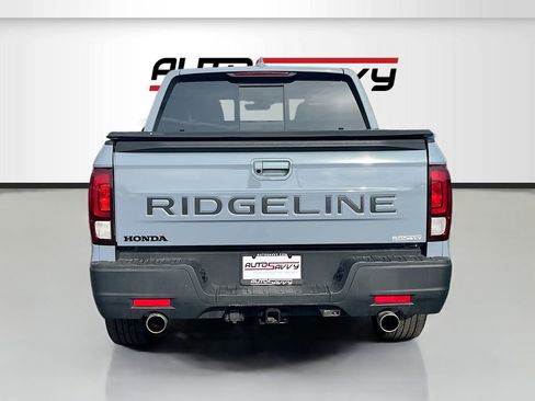 Used 2025 Honda Ridgeline RTL image 6