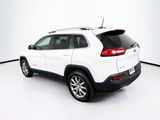 Used 2017 Jeep Cherokee Limited image 5