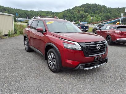 Used 2022 Nissan Pathfinder SL