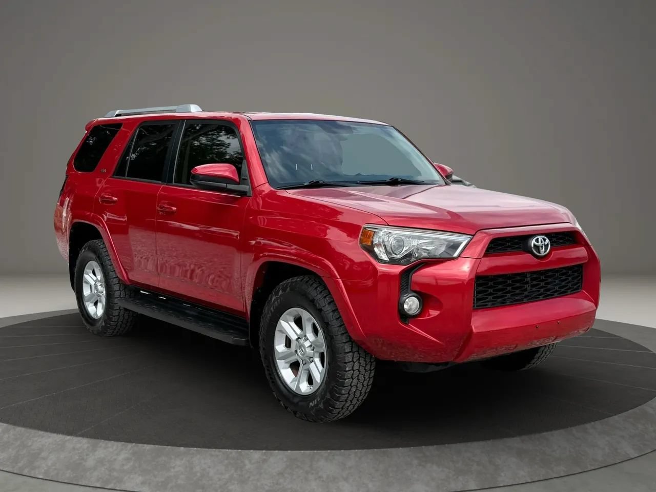 Used 2017 Toyota 4Runner SR5 RWD image 3