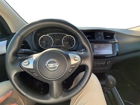Used 2019 Nissan Sentra S image 21