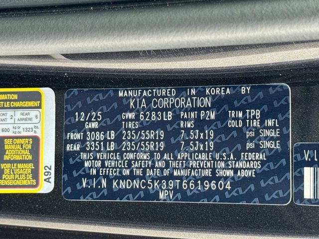 Certified 2026 Kia Carnival EX FWD image 32