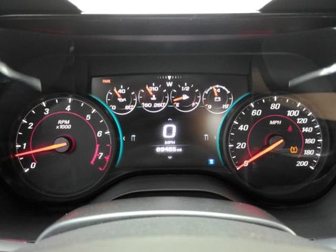Used 2018 Chevrolet Camaro SS RWD image 29