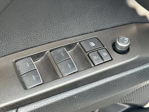Used 2023 Toyota Camry XSE FWD image 18
