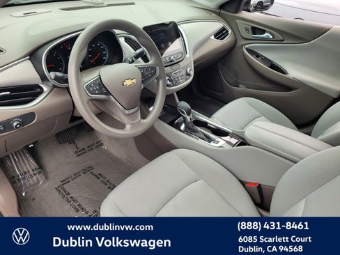 Used 2023 Chevrolet Malibu LT w/ LPO, Floor Liner Package image 9