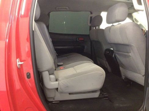 Used 2012 Toyota Tundra 4x4 CrewMax w/ Tow Pkg image 8