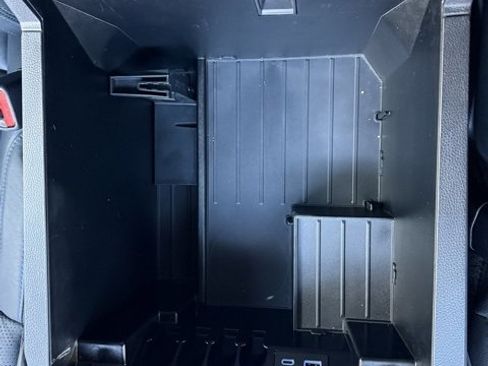 Used 2024 Toyota Tundra Platinum image 30