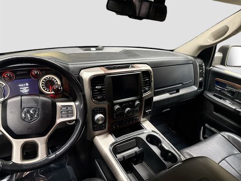 Used 2018 RAM 1500 Laramie w/ Convenience Group image 22