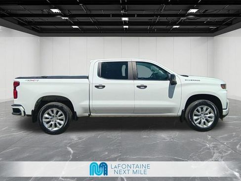 Used 2020 Chevrolet Silverado 1500 Custom w/ Custom Value Package AWD/4WD image 6