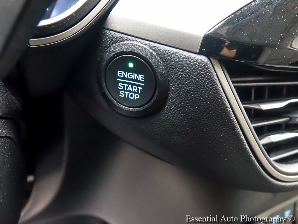 Used 2022 Ford Escape SE w/ Cold Weather Package AWD/4WD image 14