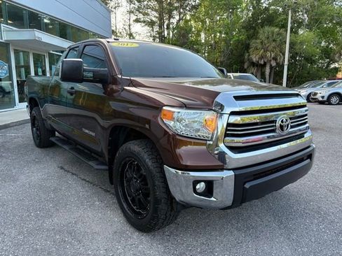 Used 2017 Toyota Tundra SR5 w/ SR5 Upgrade Package image 7
