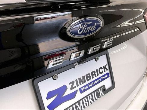Used 2024 Ford Edge SEL AWD/4WD image 9