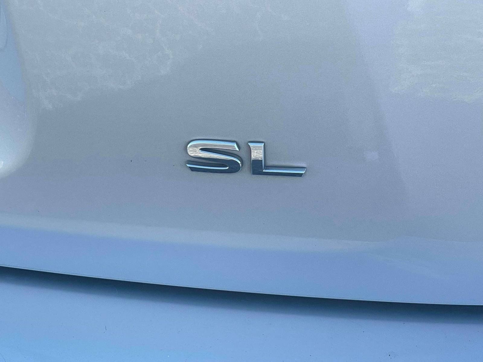 Used 2019 Nissan Pathfinder SL FWD image 8