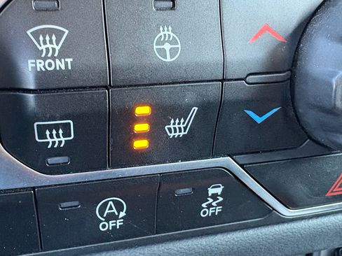 Used 2024 Jeep Wrangler Unlimited Rubicon w/ Convenience Group image 21