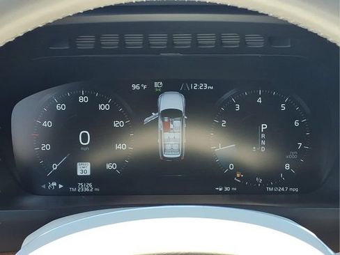 Used 2021 Volvo XC90 T6 Momentum w/ Advanced Package AWD/4WD image 10