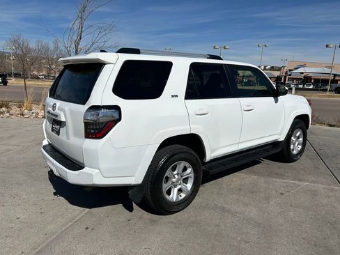 Used 2024 Toyota 4Runner SR5 AWD/4WD image 8