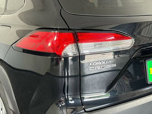 Used 2024 Toyota Corolla Cross L image 35