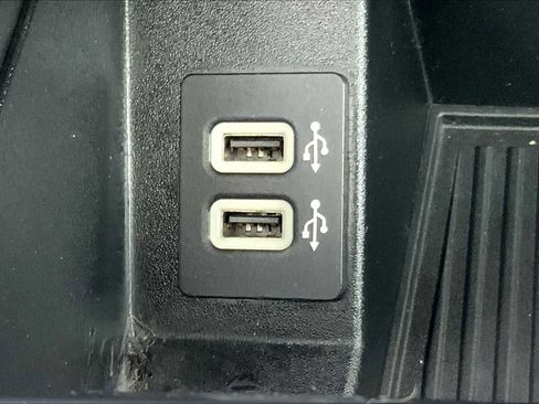 Used 2019 Ford F150 Lariat w/ Equipment Group 502A Luxury image 31