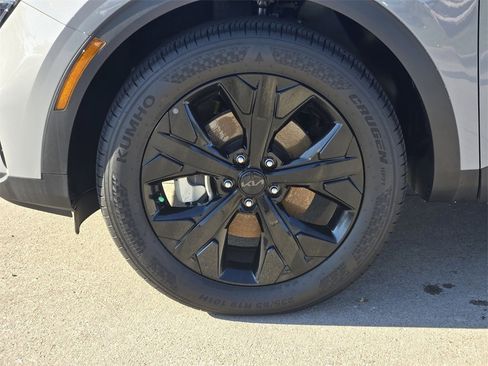 New 2025 Kia Sportage X-Line w/ Premium Package image 8