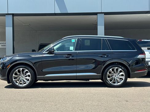 New 2025 Lincoln Aviator Reserve w/ Luxury Package image 6