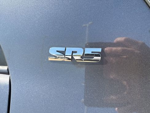 Used 2022 Toyota 4Runner SR5 Premium w/ Moonroof Package image 9