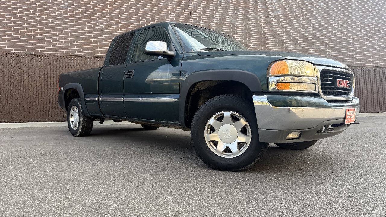 Used 2001 GMC Sierra 1500 4x4 Extended Cab w/ Convenience Plus Group image 2