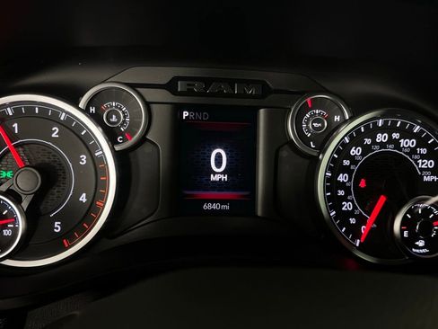 Used 2025 RAM 3500 Big Horn image 16