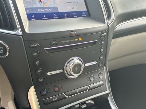 Used 2019 Ford Edge Titanium w/ Equipment Group 301A image 26