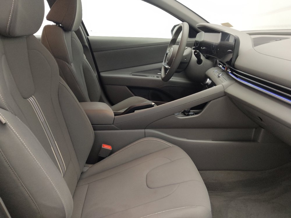 Used 2024 Hyundai Elantra SEL FWD image 21