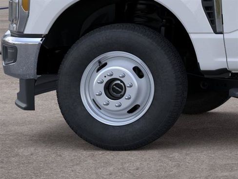 New 2026 Ford F350 XL w/ XL Chrome Package AWD/4WD image 20