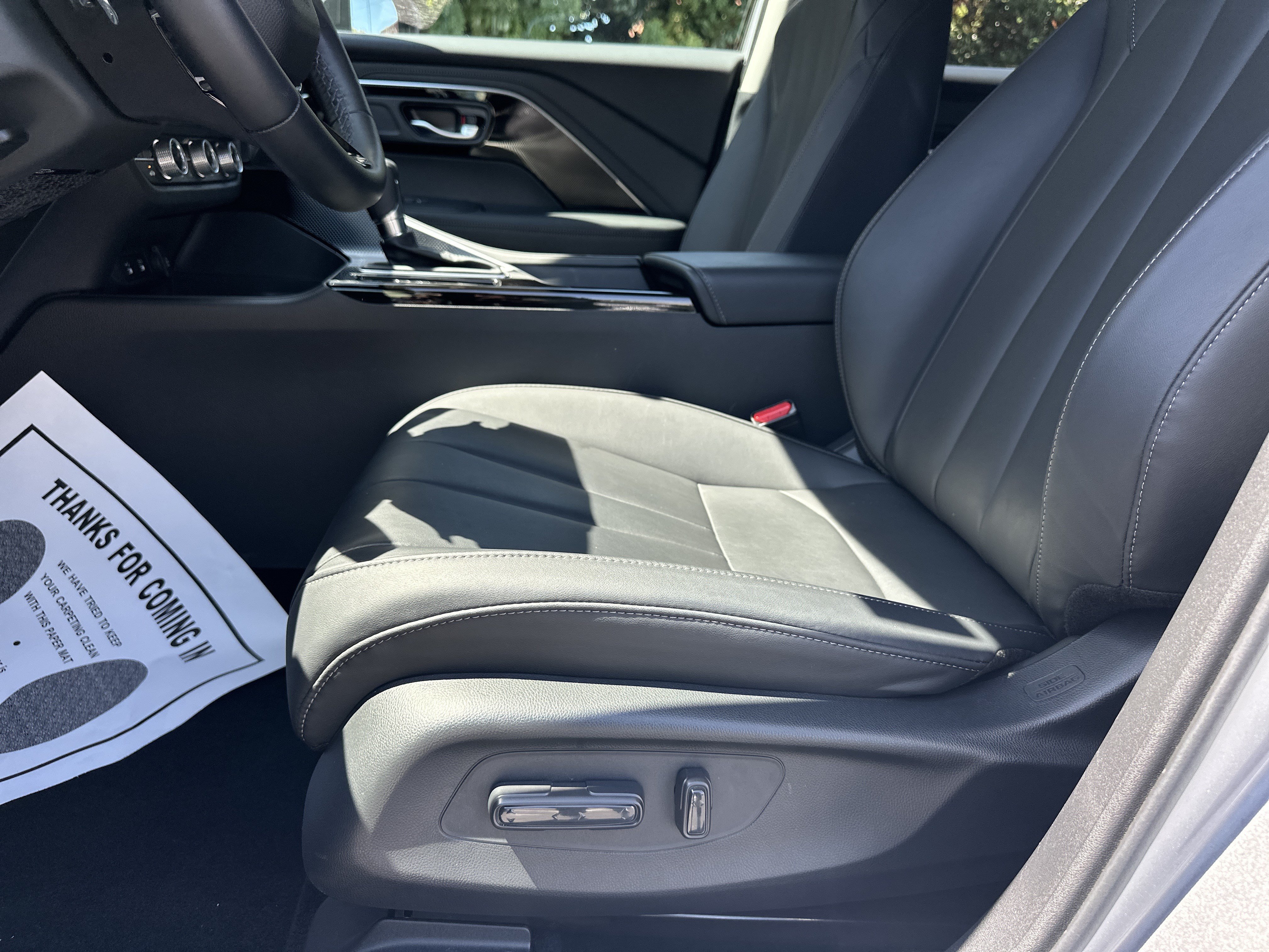 Certified 2025 Acura ADX FWD image 9