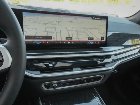 Certified 2026 BMW X7 M60i AWD/4WD image 22
