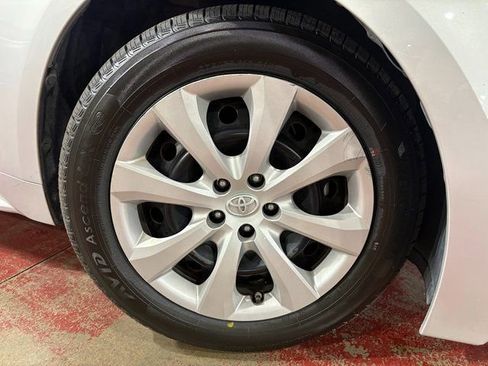 Used 2023 Toyota Corolla LE image 27