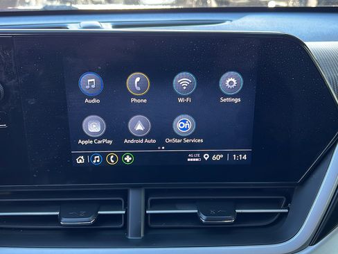 Used 2024 Chevrolet Trax RS image 21