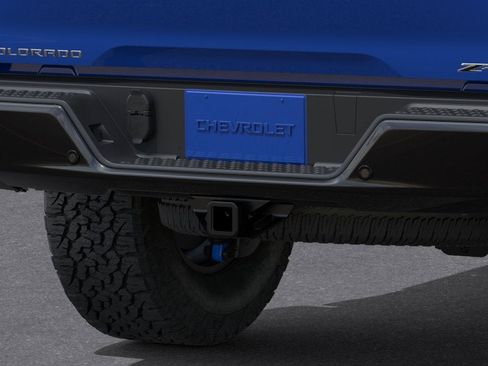 New 2026 Chevrolet Colorado ZR2 w/ Technology Package AWD/4WD image 14