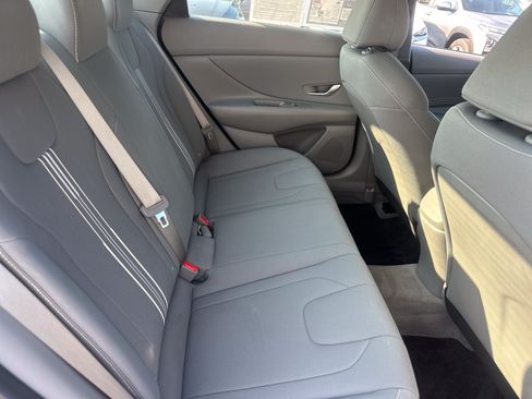 Used 2023 Hyundai Elantra SEL w/ Convenience Package FWD image 14