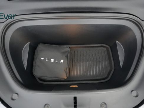 Used 2021 Tesla Model Y Performance image 26