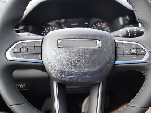 New 2026 Jeep Compass Latitude AWD/4WD image 12