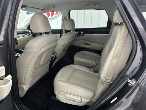 Used 2023 Kia Sorento SX Prestige AWD/4WD image 26