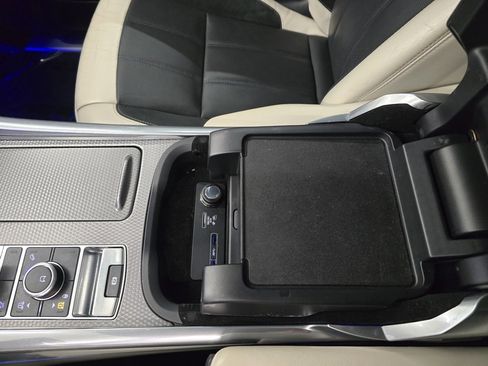 Used 2020 Land Rover Range Rover Sport HST image 26