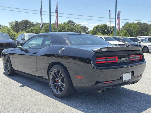 Used 2022 Dodge Challenger R/T Scat Pack w/ Plus Package RWD image 4